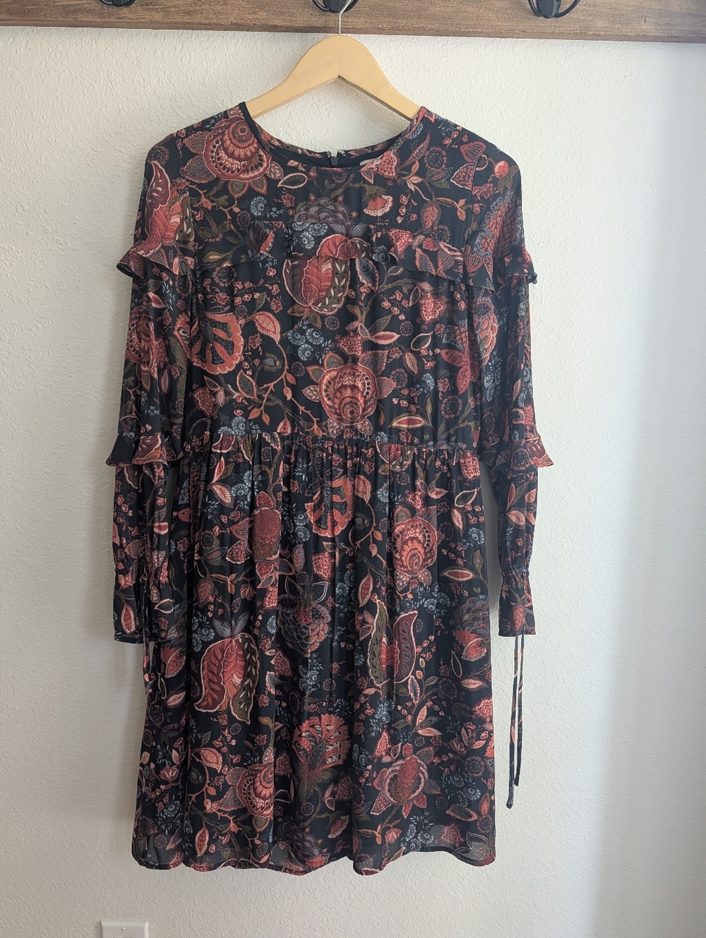 Loft Long Sleeve Dark Floral Paisley Mini Dress Size 6